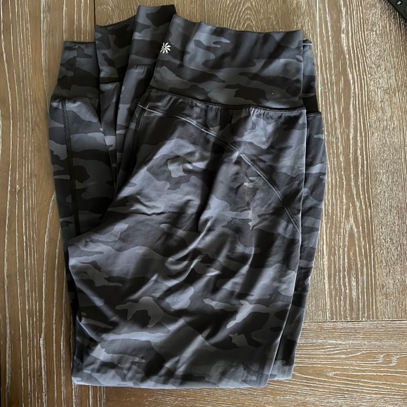 Athleta Salutation jogger - Picture 2 of 3